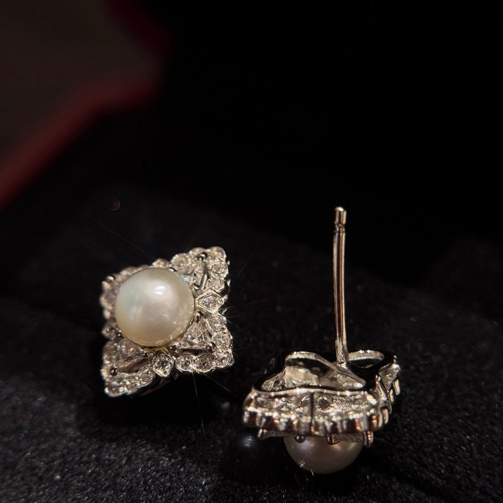 Natural Pearl Earrings for Women, 2.4 Carat Round Pearl Studs, 925 Sterling Silver with Cubic Zirconia Halo – Classic Elegant Jewelry Gift - 图片 3